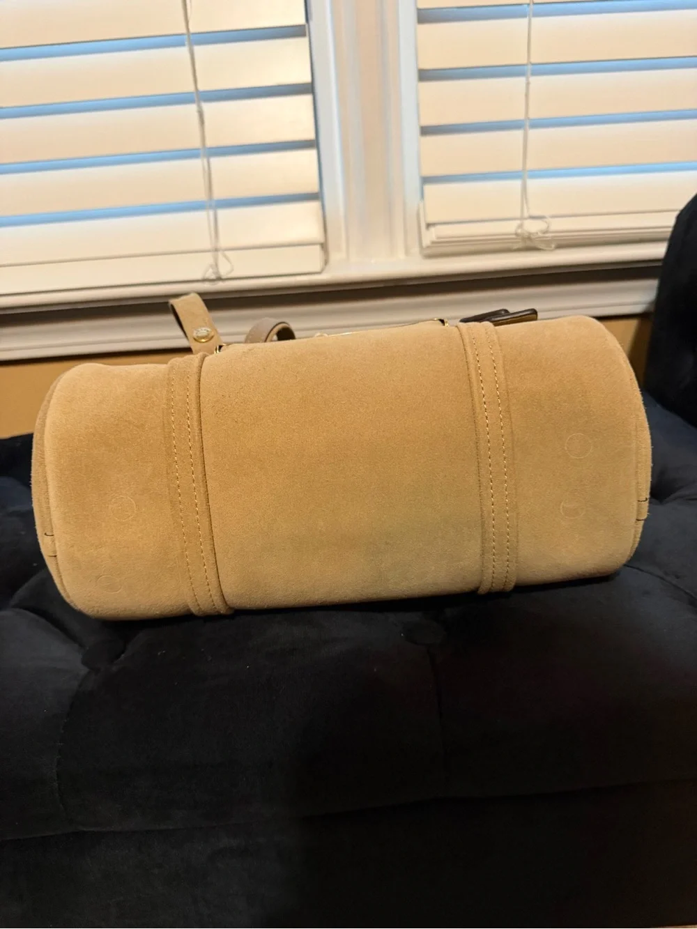 Coach kisslock barrel